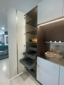 Cucina Cucina obliqua di in offerta -35%^Ernestomeda Clearance