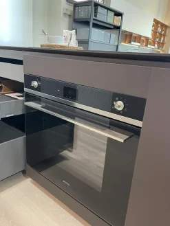 Cucina Cucina obliqua di in offerta -35%^Ernestomeda Clearance