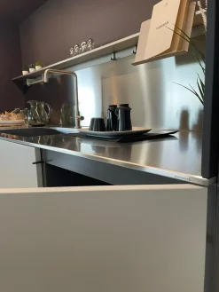 Cucina Cucina obliqua di in offerta -35%^Ernestomeda Clearance