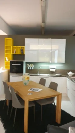 Cucina moderna ad angolo bianca in laccato lucido Bianca laccata^Cucinesse Best