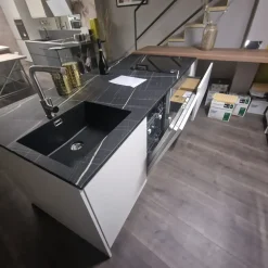 Cucina design con isola Seta a prezzo ribassato^Essebi Clearance