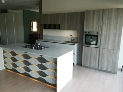 Cucina modello Play con isola in Offerta Outlet^Dibiesse