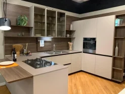 Cucina design con penisola tortora in laccata Lain pro^Euromobil Sale