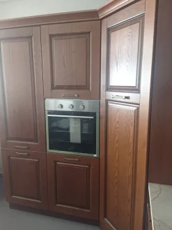 Clearance Cucina classica ad angolo noce in legno Telma Cucine Ad Angolo