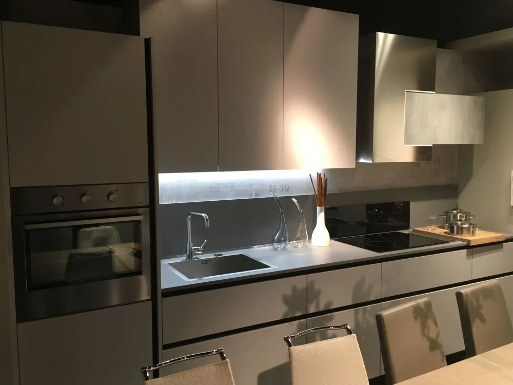 Snaidero Cucina First moderna grigio lineare scontata 30%- Cucine Lineari|Cucine Moderne