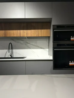 Cucina grigia design con isola Metropolis in offerta Cucine Ad Isola|Cucine Design