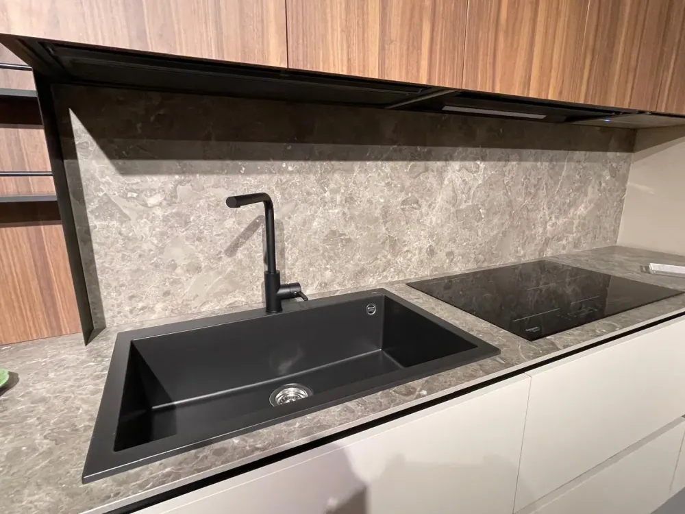 Clearance Cucina grigia design lineare Cucina pet grigio noce cordesco a soli 10800 Euro Cucine Lineari|Cucine Design