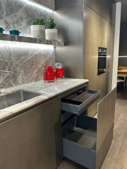 Cucina grigia moderna con isola Corner a soli 38950 Euro^Zampieri Cucine Online