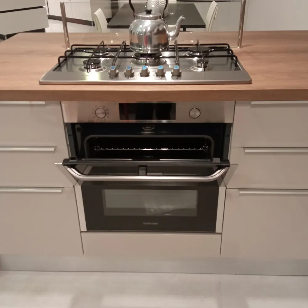 Scavolini Cucina grigia moderna con penisola Urban- Cucine Con Penisola|Cucine Moderne