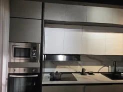 Outlet Cucina grigia moderna lineare Zoe in Offerta Outlet Cucine Lineari|Cucine Moderne
