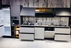 Cucina grigia moderna lineare Plk silicio in offerta^Artigianale Online