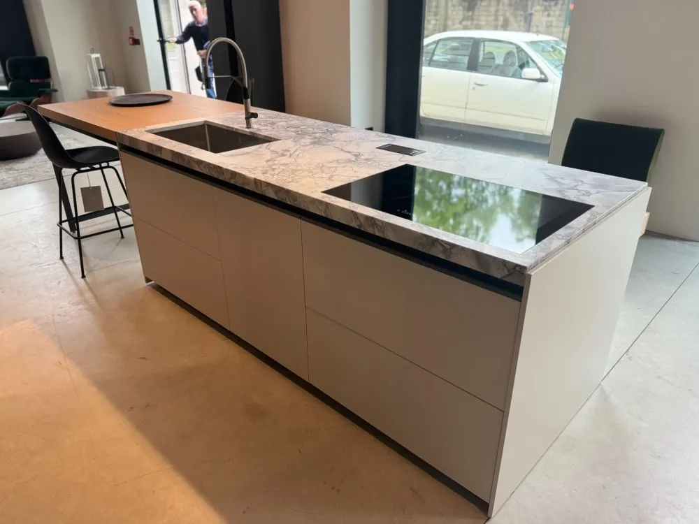 Cucina grigio design ad isola Vvd + prime^Dada Outlet