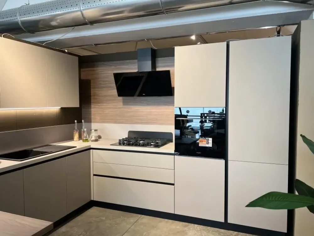 New Cucina Infinity ad angolo con un ribasso imperdibile Cucine Ad Angolo|Cucine Moderne