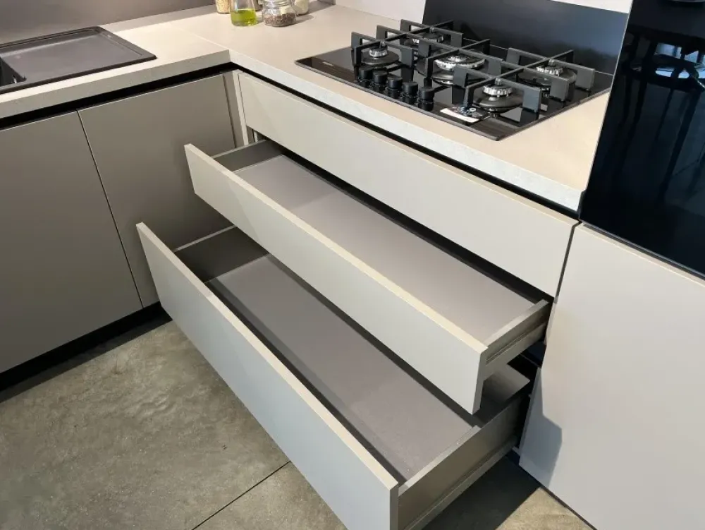 New Cucina Infinity ad angolo con un ribasso imperdibile Cucine Ad Angolo|Cucine Moderne