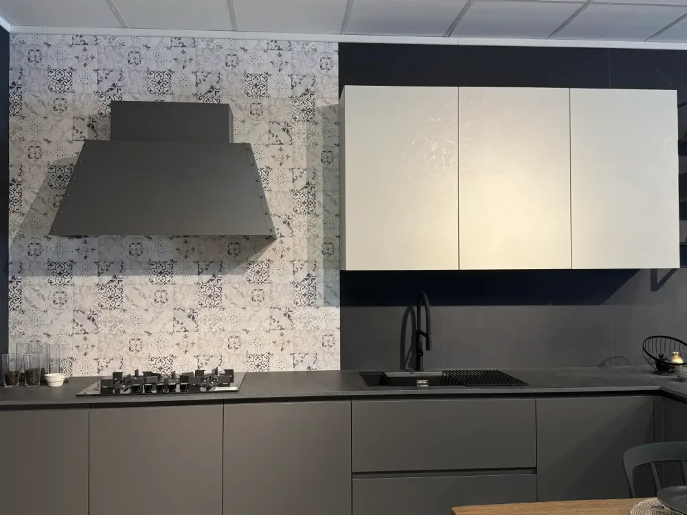 Outlet Cucina J22 di scontata -35% Cucine Con Penisola|Cucine Moderne