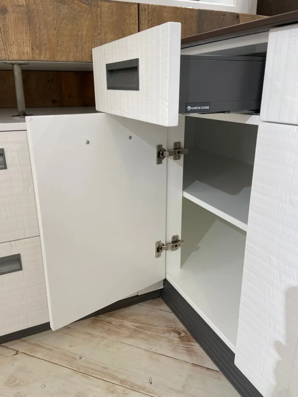 Cucina Lab40 ad angolo con uno sconto imperdibile^Marchi Cucine New