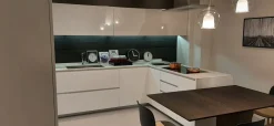 Cucina Light moderna bianca con penisola scontata 50%^Modulnova Hot