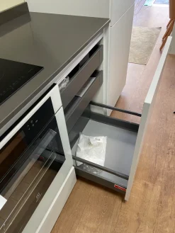 Spagnol cucine Cucina lineare in laccato opaco a prezzo ribassato 34%- Cucine Lineari|Cucine Moderne