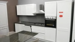 Sale Cucina lineare in laminato materico bianca Dora a prezzo ribassato Cucine Lineari|Cucine Moderne