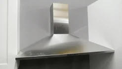 Sale Cucina lineare in laminato materico bianca Dora a prezzo ribassato Cucine Lineari|Cucine Moderne