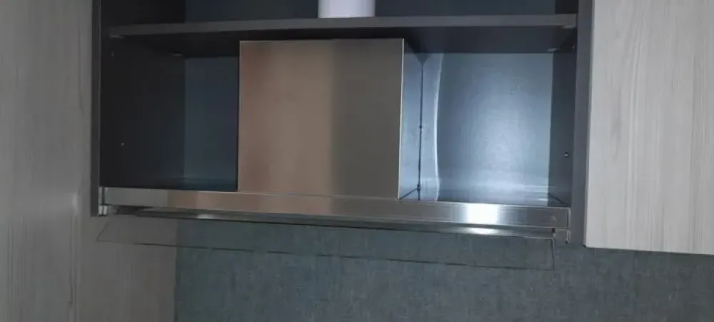 Giannei Cucina lineare in laminato materico a prezzo ribassato 50%- Cucine Lineari|Cucine Moderne