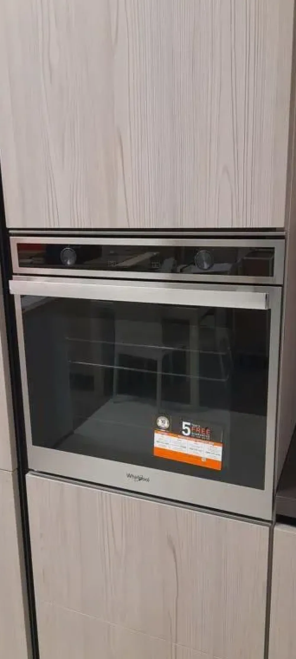 Giannei Cucina lineare in laminato materico a prezzo ribassato 50%- Cucine Lineari|Cucine Moderne