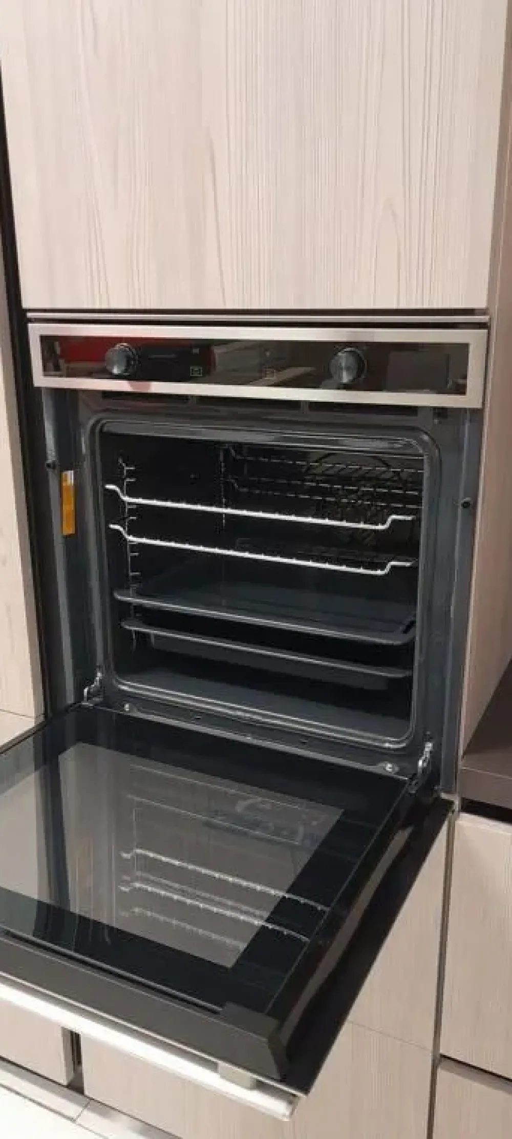 Giannei Cucina lineare in laminato materico a prezzo ribassato 50%- Cucine Lineari|Cucine Moderne