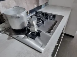 Cucina lineare in laminato materico altri colori Infinity maniglia grip a prezzo ribassato^Stosa New