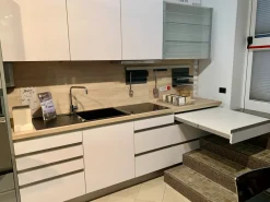 Nobilia Cucina lineare in laminato lucido bianca 808 inox a prezzo ribassato- Cucine Lineari|Cucine Moderne