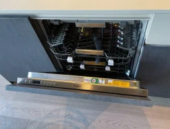 Cucina lineare in melaminico a prezzo ribassato 45%^Copat cucine Sale