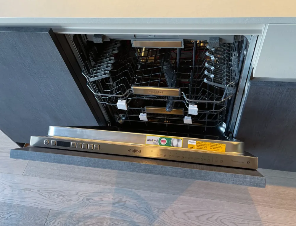 Cucina lineare in melaminico a prezzo ribassato 45%^Copat cucine Sale