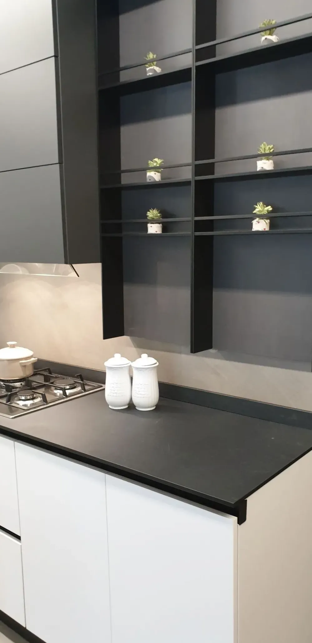 Cucina lineare in polimerico opaco a prezzo ribassato^Mobilturi Clearance