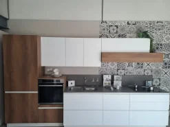 Cucina lineare moderna bianca Infinity a soli 7835 Euro^Stosa New