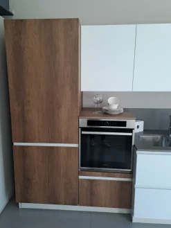 Cucina lineare moderna bianca Infinity a soli 7835 Euro^Stosa New