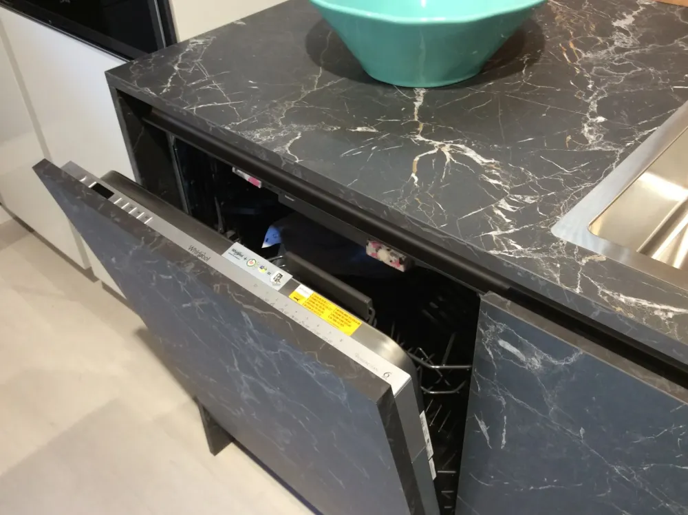 Cucina lineare moderna K5 a prezzo ribassato Cucine Lineari|Cucine Moderne