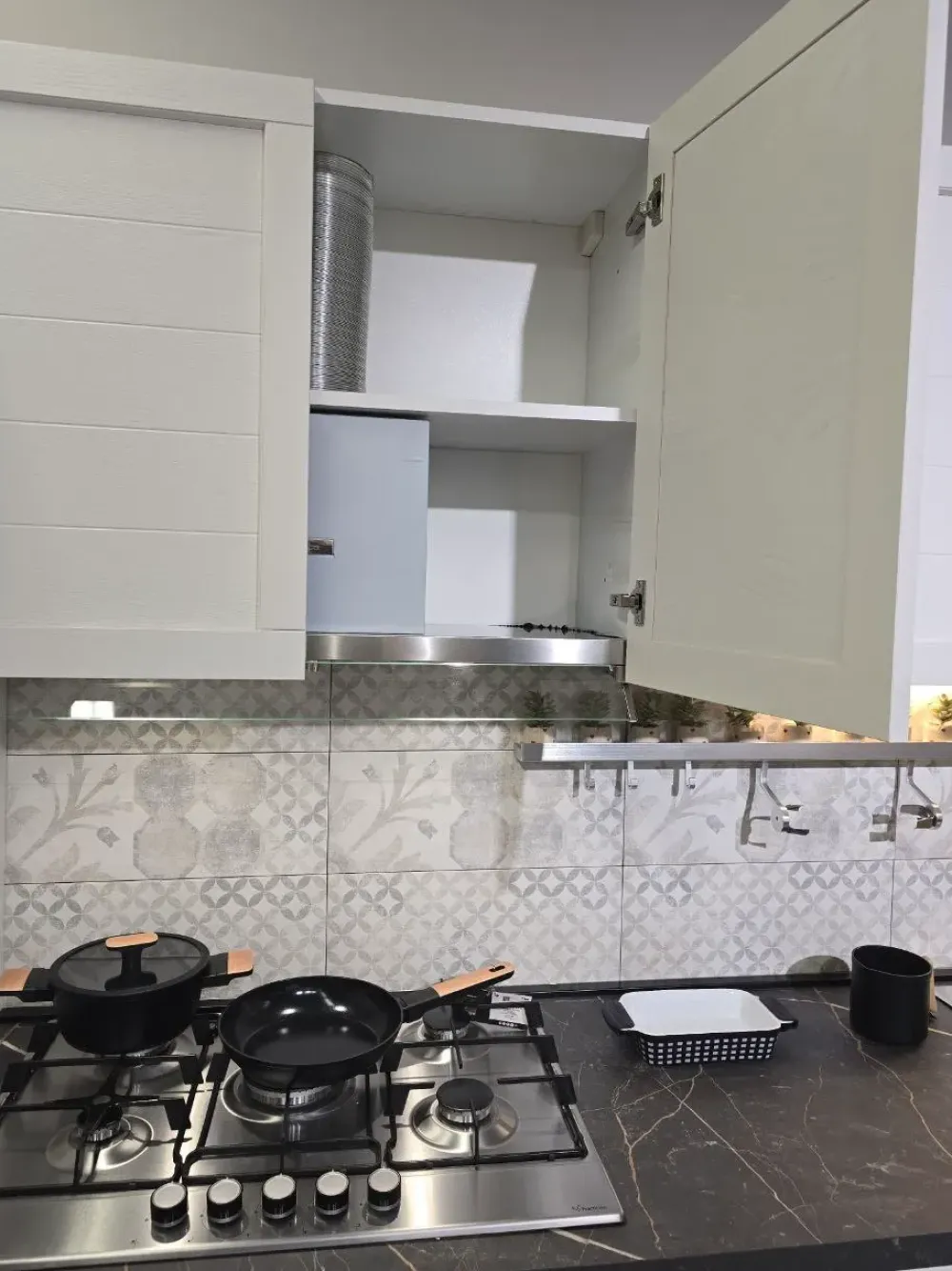 CUCINA lineare Elsa total white SCONTATA 52%^Net Cucine Hot