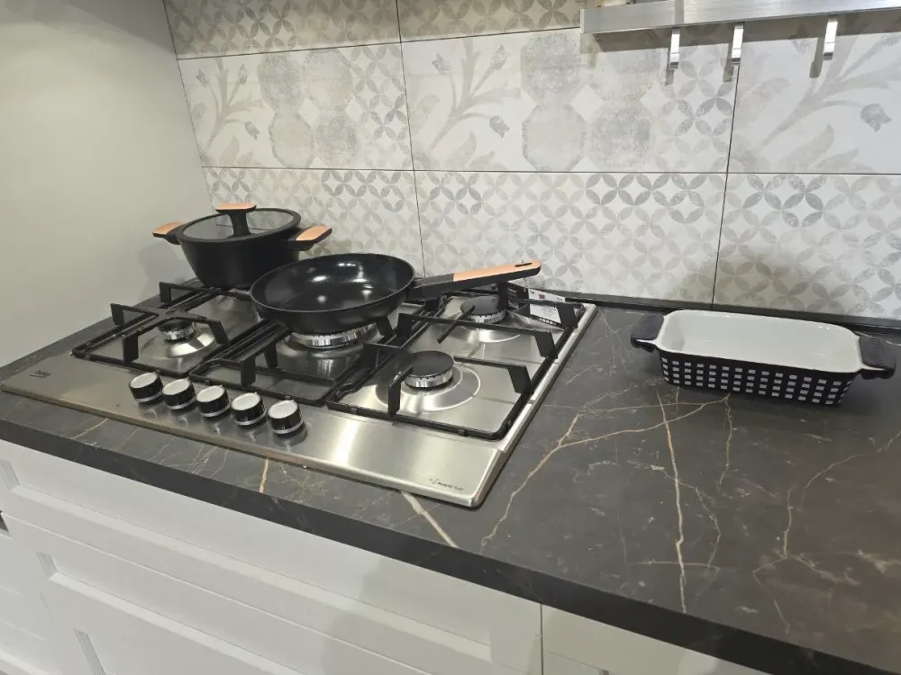 CUCINA lineare Elsa total white SCONTATA 52%^Net Cucine Hot