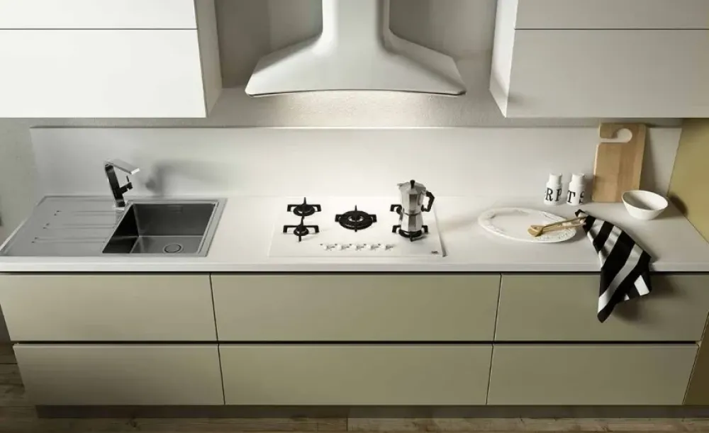 CUCINA lineare Seta laccata SCONTATA^Essebi New