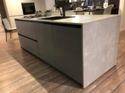 Stosa Cucina Metropolis grigia con isola con un ribasso imperdibile- Cucine Ad Isola|Cucine Moderne
