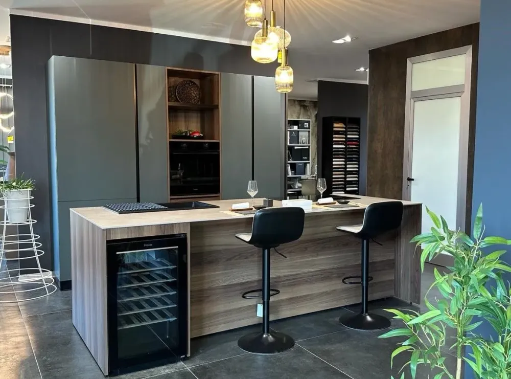 Miton Cucina Menta OFFERTA OUTLET sconto 50%- Cucine Ad Isola|Cucine Design