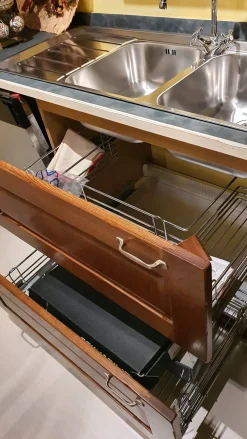 Vettoretti Cucine Cucina modello Cristiana PREZZO SCONTATO 42%- Cucine Ad Angolo