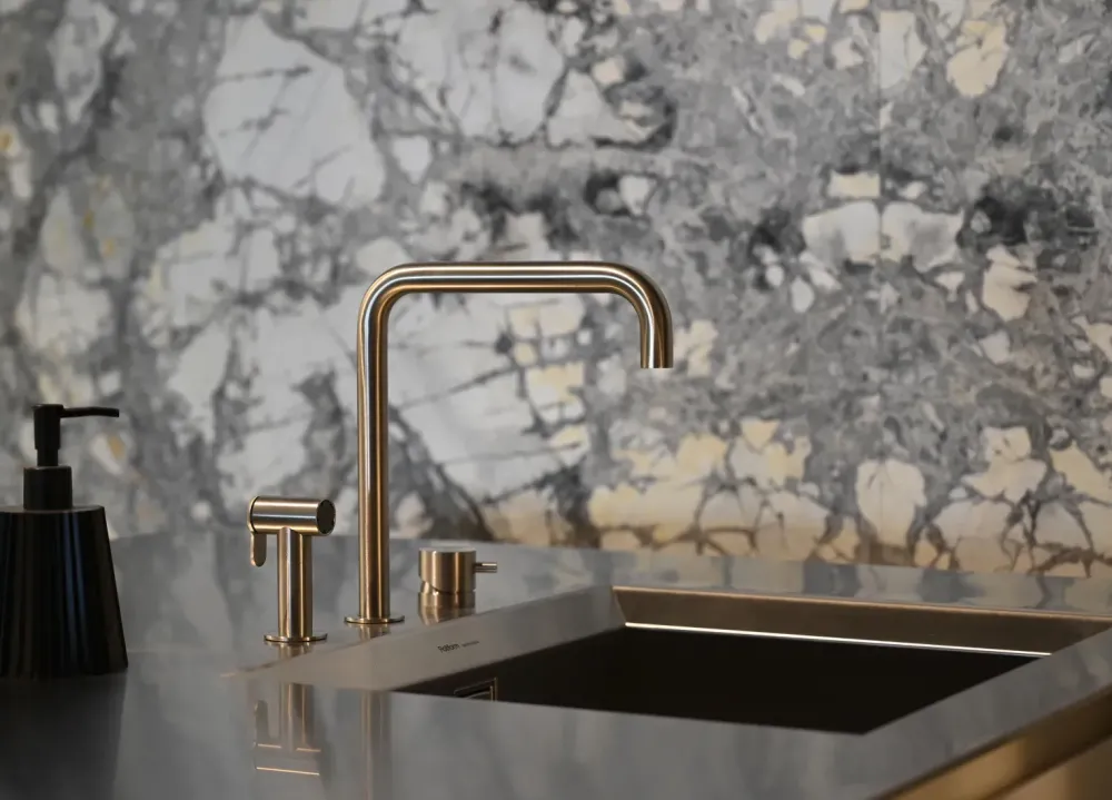 Poliform Cucina modello Cucina phoenix PREZZO SCONTATO 32%- Cucine Ad Isola|Cucine Design