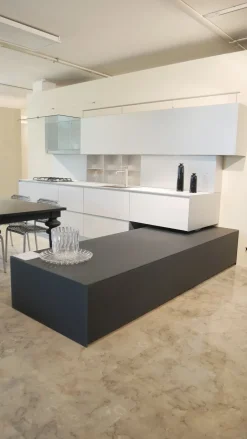 Cucina modello Riciclantica PREZZO SCONTATO 52%^Valcucine Outlet