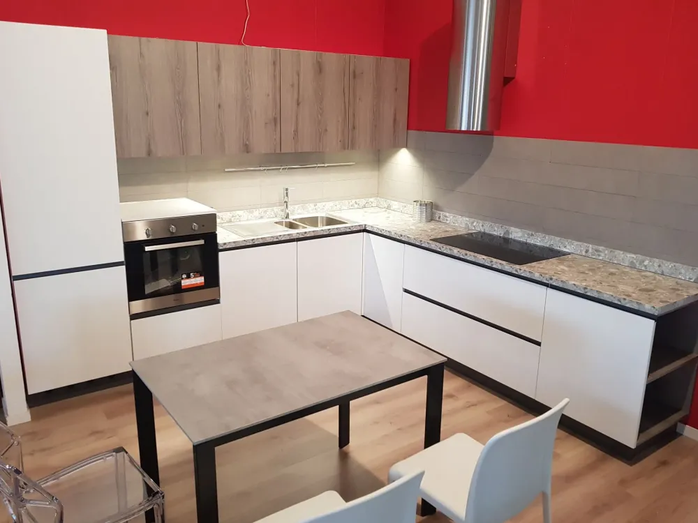 Cucina modello Sky Arrex-3 PREZZO SCONTATO 35%^Collezione esclusiva Outlet