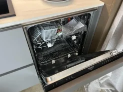 Cucina moderna ad angolo Metropolis a prezzo ribassato^Stosa Hot