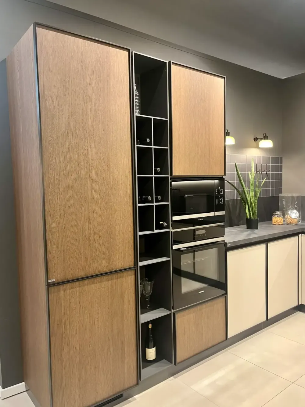 Cucina moderna ad angolo Jeometrica inside a prezzo ribassato^Scavolini New