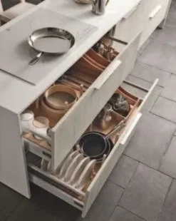 Cucina moderna ad isola Essenza04 a prezzo ribassato^Colombini Casa Clearance