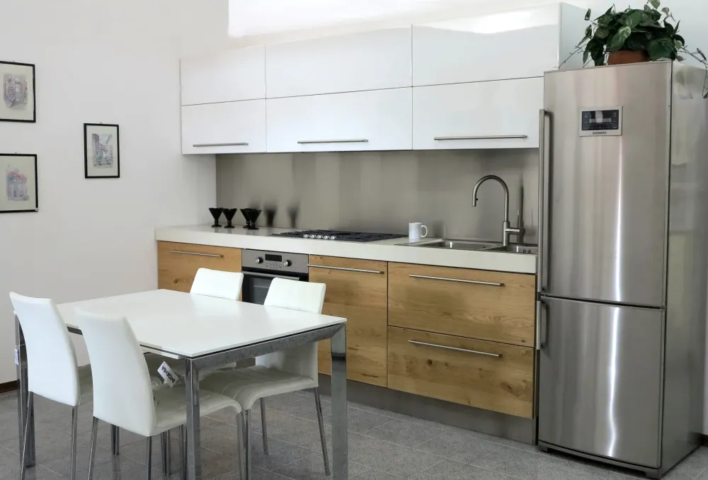 Cucina moderna bianca lineare U818 kristal scontata^Artigianale