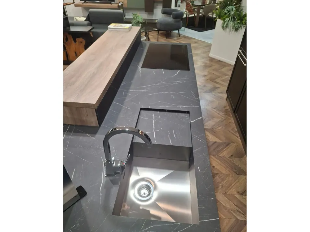 Cucina moderna con isola Giglio expo a prezzo scontato^Pensarecasa Online