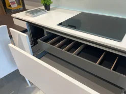 Cucina moderna con penisola Asia/kalì a prezzo scontato^Arredo3 Hot